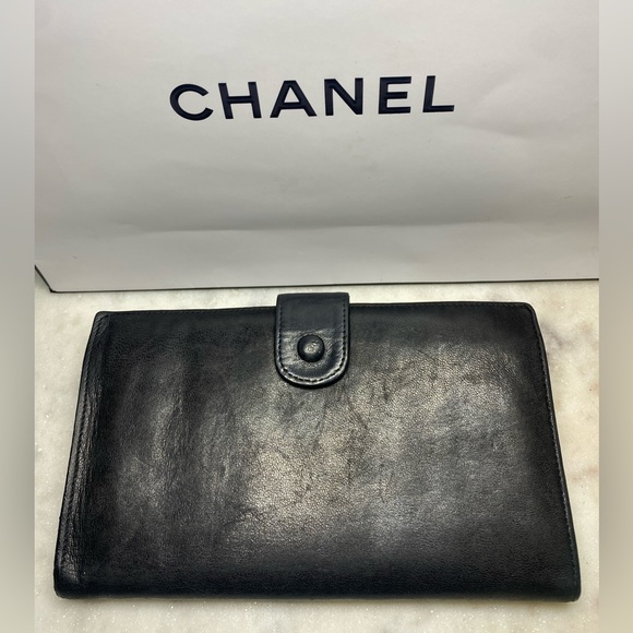 Chanel CC Logo Long Wallet - Picture 2 of 9